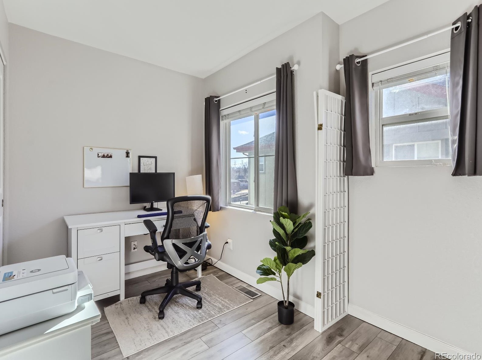 6355 Ohio Ave, Denver CO  80224-1488 exterior