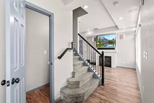 231 S Old Hammer Ct, Aurora, CO 80018 - Photo 5