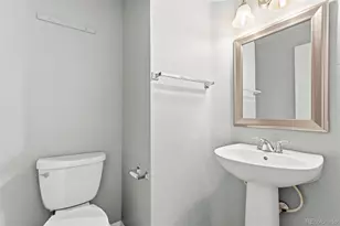 19174 E Wyoming Dr, Aurora, CO 80017 - Photo 9