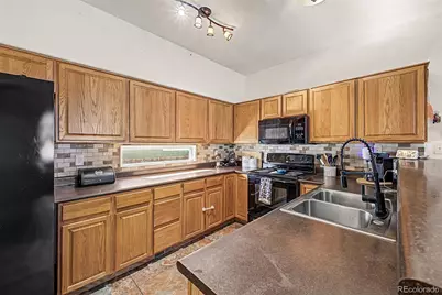 10152 Wyandott Circle N, Thornton, CO 80260 - Photo 13