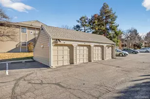 8225 Fairmount Dr, Denver, CO 80247 - Photo 23