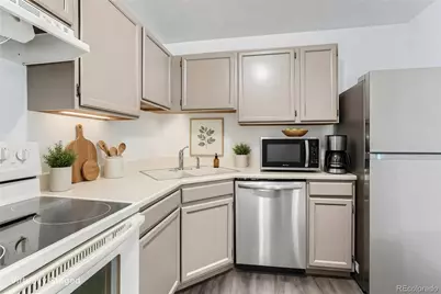 63 S Sable Boulevard #E25, Aurora, CO 80012 - Photo 3