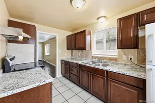 1717 Clinton St, Aurora, CO 80010 - Photo 11
