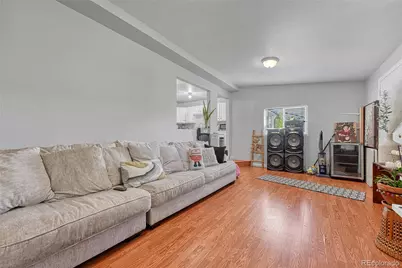 841 S Oakland Street, Aurora, CO 80012 - Photo 7