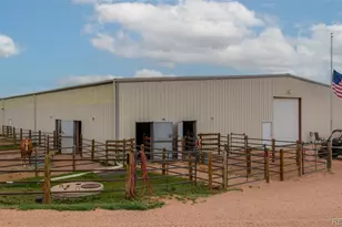 38017 Co Rd 17, Elizabeth, CO 80107 - Photo 23