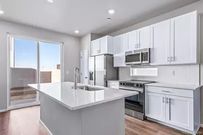 616 Wagon Wheel Way, Bennett, CO 80102 - Photo 3