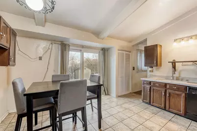 582 Revere Street, Aurora, CO 80011 - Photo 7