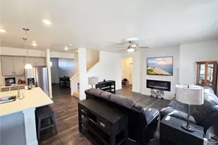 4875 Cattle Cross Trl, Castle Rock, CO 80104 - Photo 5