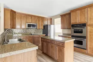 10919 Bellbrook Cir, Littleton, CO 80130 - Photo 7
