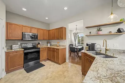 10563 Victor Street, Commerce City, CO 80022 - Photo 9