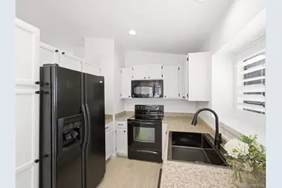 8522 S Upham Way, Littleton, CO 80128 - Photo 9
