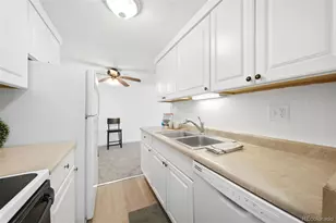 190 E Highline Cir, Centennial, CO 80122 - Photo 5