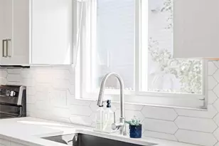 3729 Dahlia St, Denver, CO 80207 - Photo 9