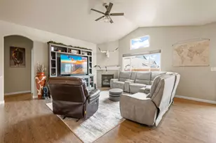 822 Settlers Dr, Milliken, CO 80543 - Photo 7