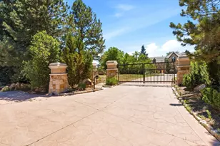 5800 Piedmont Dr, Cherry Hills Village, CO 80111 - Photo 3