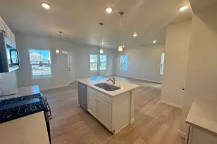 814 N Bently St, Watkins, CO 80137 - Photo 3