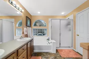 18944 Burlington Pl, Denver, CO 80249 - Photo 29