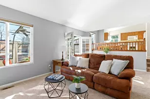 7706 Mule Deer Pl, Littleton, CO 80125 - Photo 9