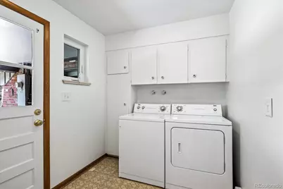 385 Oakland Street, Aurora, CO 80010 - Photo 27