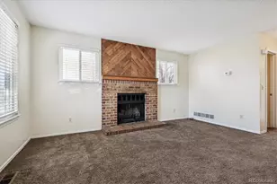 17693 E Loyola Dr, Aurora, CO 80013 - Photo 5