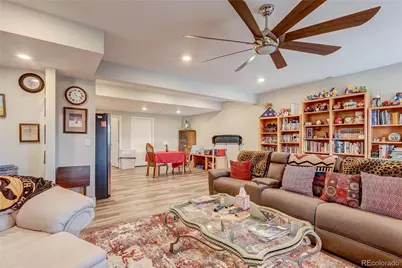 8890 S Ukraine Court, Aurora, CO 80016 - Photo 27