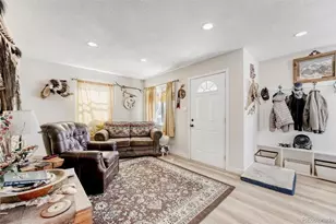 890 Nome St, Aurora, CO 80010 - Photo 3