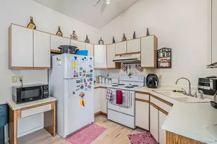 1079 S Walden Way, Aurora, CO 80017 - Photo 7