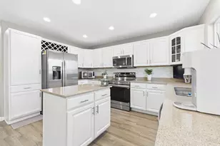 24339 E Kansas Cir, Aurora, CO 80018 - Photo 15