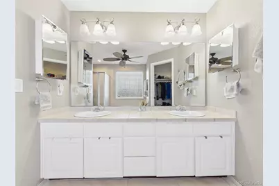 24339 E Kansas Circle, Aurora, CO 80018 - Photo 25