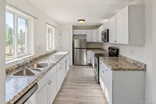 1981 Alton St, Aurora, CO 80010 - Photo 13