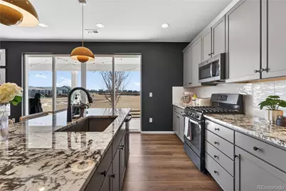 949 N Undergrove Way, Aurora, CO 80018 - Photo 17