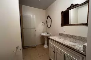 925 N Lincoln Street, Denver, CO 80203 - Photo 31