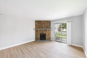 1926 S Vaughn Way, Aurora, CO 80014 - Photo 5
