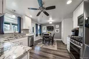 429 Newark St, Aurora, CO 80010 - Photo 15