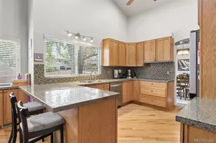 1716 S Newark Ct, Aurora, CO 80012 - Photo 11