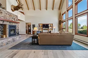 8124 S Ireland Way, Aurora, CO 80016 - Photo 9