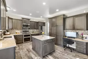 20538 E Weaver Dr, Aurora, CO 80016 - Photo 9