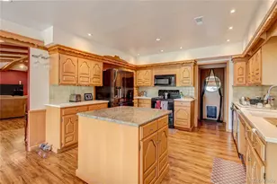 10950 W 71st Pl, Arvada, CO 80004 - Photo 11