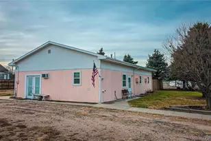 717 Ash St, Julesburg, CO 80737 - Photo 1