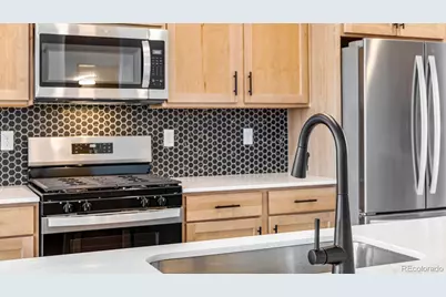 696 N Tempe Street, Aurora, CO 80018 - Photo 13
