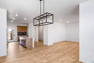 696 N Tempe St, Aurora, CO 80018 - Photo 11