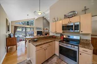 1013 Arrow Wood Dr, Golden, CO 80401 - Photo 19