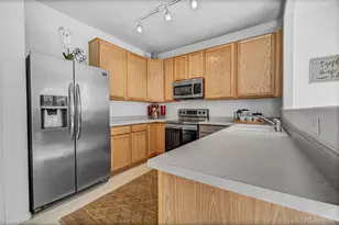 1172 S Coolidge Cir, Aurora, CO 80018 - Photo 17