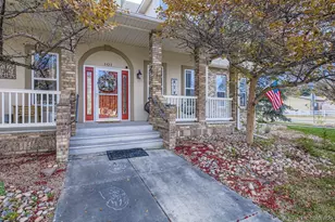 101 E Indiana Ave, Berthoud, CO 80513 - Photo 3