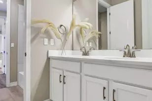 257 S Scottsburg Ct, Aurora, CO 80018 - Photo 23
