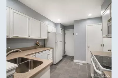 7370 E Florida Avenue #1009, Denver, CO 80231 - Photo 7