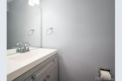 7370 E Florida Avenue #1009, Denver, CO 80231 - Photo 9