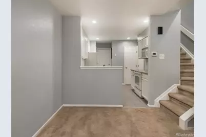 7370 E Florida Avenue #1009, Denver, CO 80231 - Photo 5