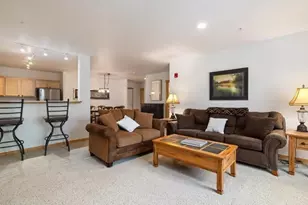 337 Streamside Ln, Frisco, CO 80443 - Photo 3