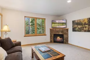 337 Streamside Ln, Frisco, CO 80443 - Photo 5